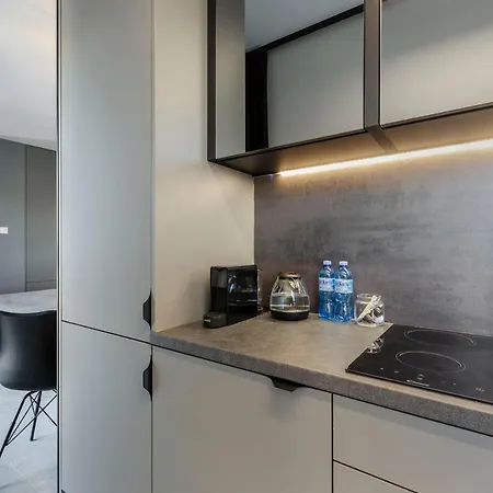 Apartamenty Centrum Wigury Parking Dostep Na Kod Lodz  Exterior photo